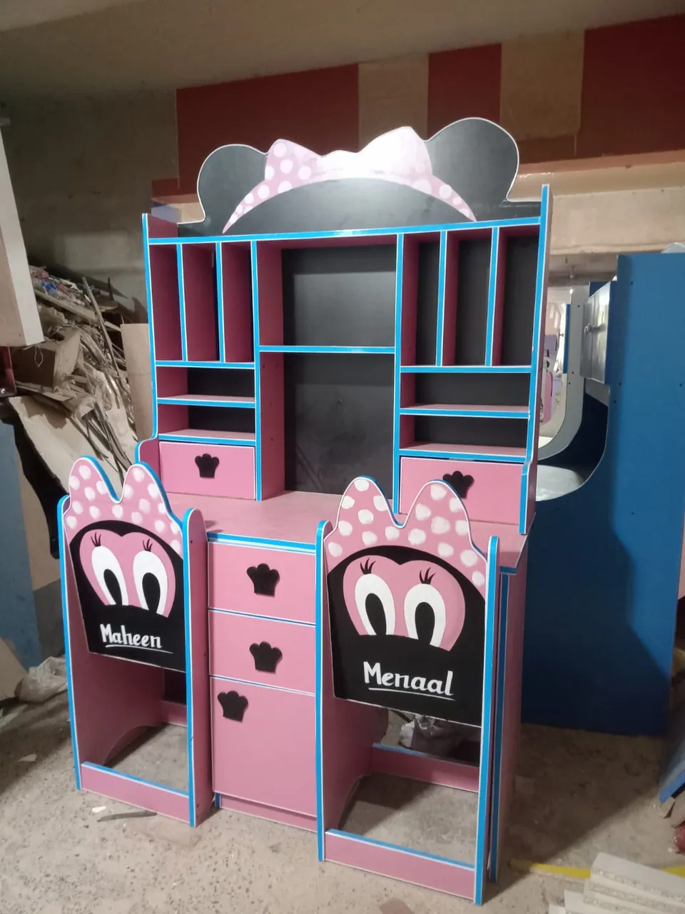 Blue & Pink Study Unit with Bow Top