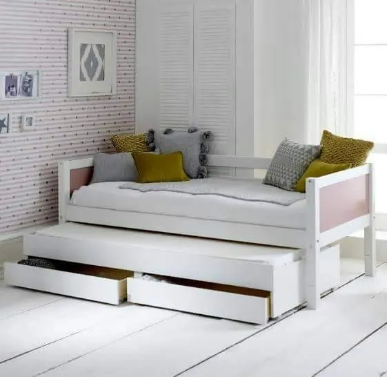 White Daybed with Trundle Drawers